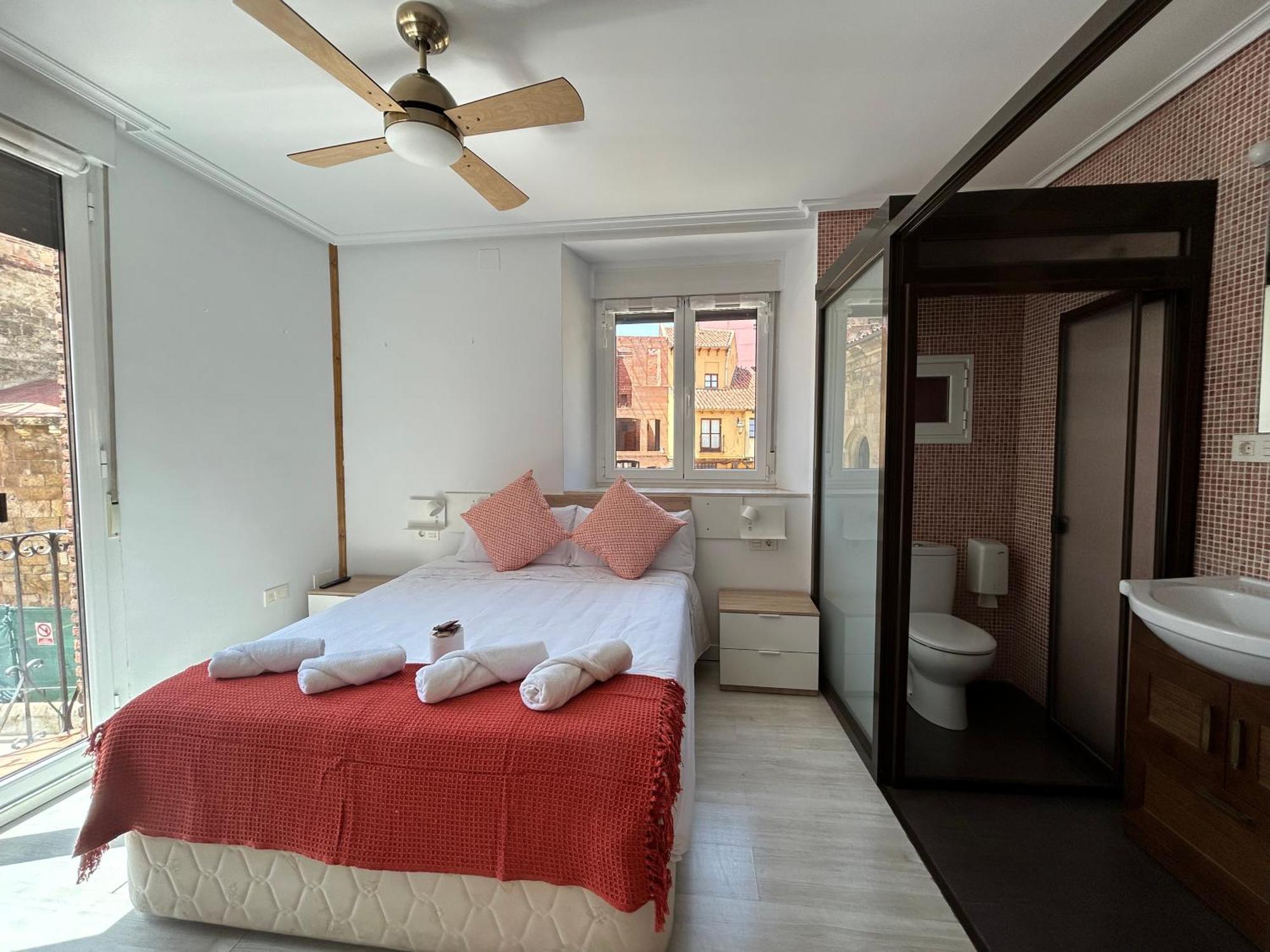Pension Plaza Del Grano Leon Ngoại thất bức ảnh